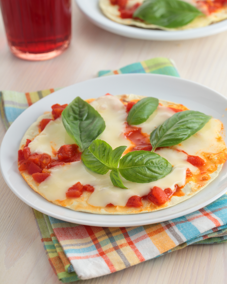 How to Make Tortilla Pizza in the Microwave