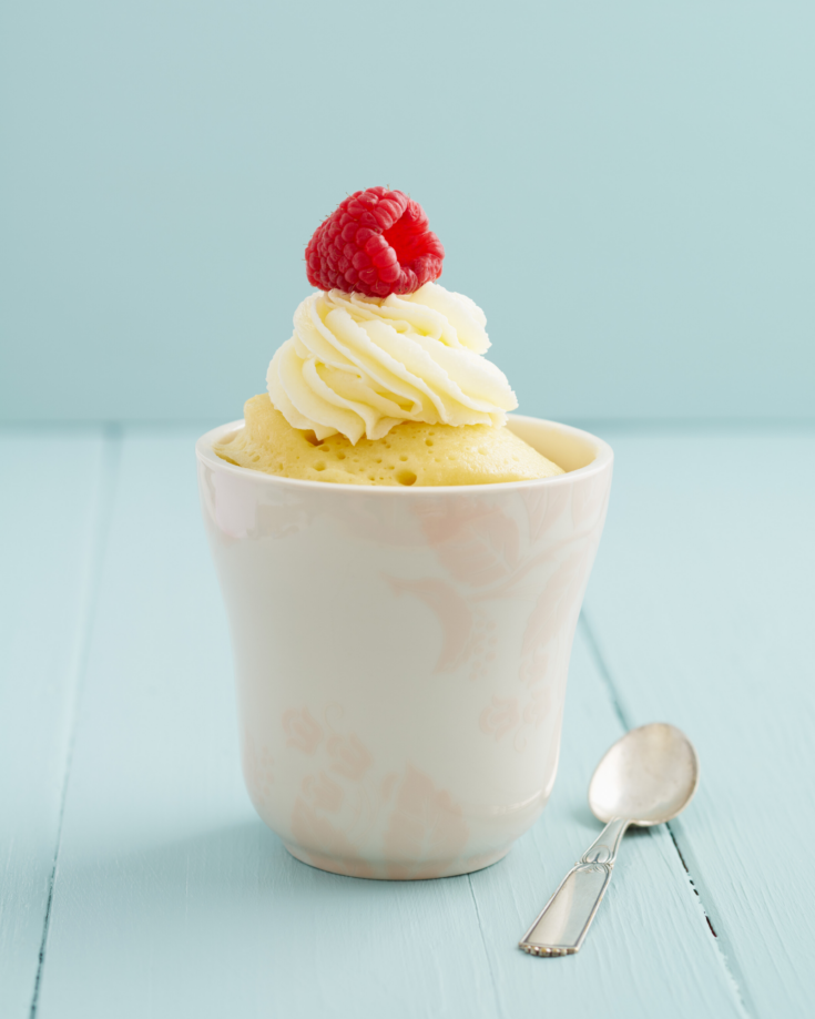 How to Make a Vanilla Mug Cake in the Microwave